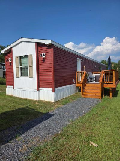 Photo 5 of 17 of home located at 29 Zieglers Path Falling Waters, WV 25419