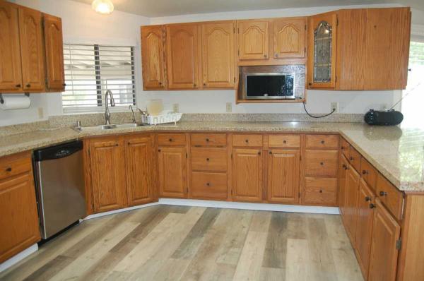 1990 LANCER	 Manufactured Home