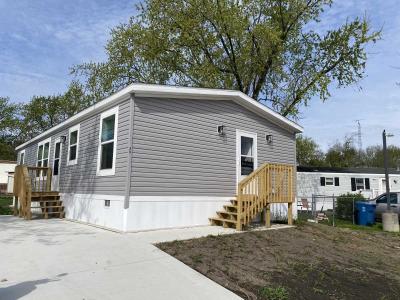 Photo 5 of 21 of home located at 31 Cornflower Ln # 38Snapdragon Bloomington, IL 61701