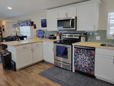 Photo 4 of 11 of home located at 8401 South Kolb Road Tucson, AZ 85756