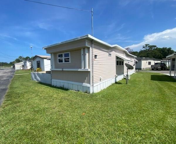 Photo 1 of 2 of home located at 2450 S Ridgewood Avenue, Lot 12 Edgewater, FL 32141