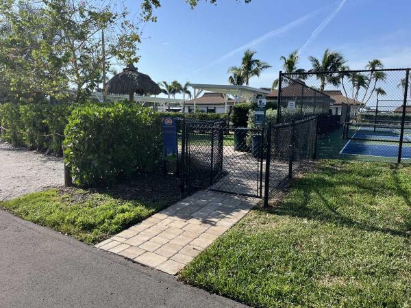 1985 Fleetwood Homes of Florida Radco Manufactured Home