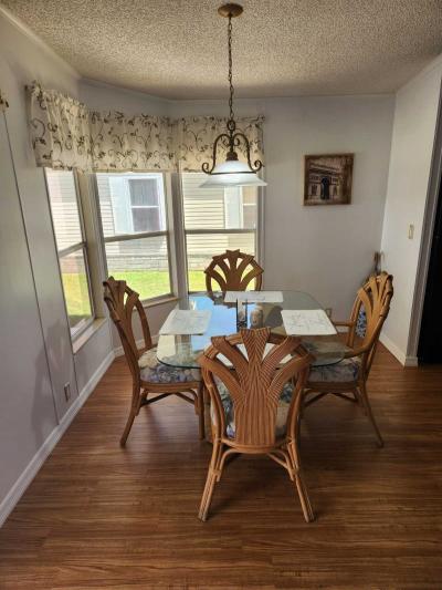Photo 4 of 8 of home located at 6571 Yedra Ave Fort Pierce, FL 34951