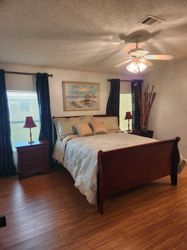 1992 MERIT Mobile Home