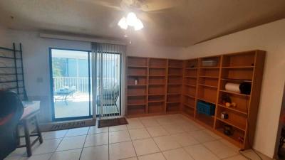 Photo 3 of 7 of home located at 454 Laurelwood Lane Naples, FL 34112