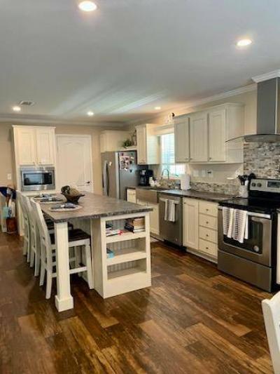 Photo 3 of 7 of home located at 171 Elmwood Naples, FL 34112