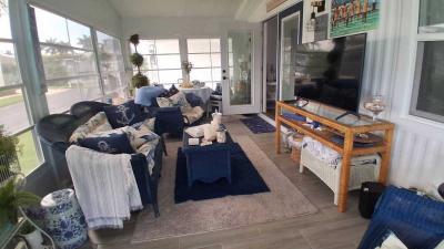 Photo 5 of 8 of home located at 128 Driftwood Lane Naples, FL 34112