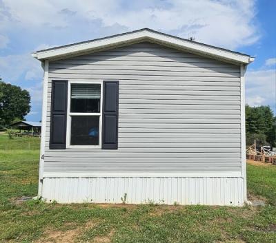 Photo 4 of 20 of home located at 84 Crappie Hollow Ln Taylorsville, NC 28681