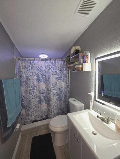 Photo 2 of 13 of home located at 2500 52nd Ave N Saint Petersburg, FL 33714