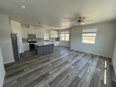 Photo 3 of 28 of home located at 3444 W Center Street #7 Riverside, CA 92501