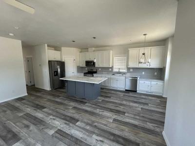 Photo 4 of 28 of home located at 3444 W Center Street #7 Riverside, CA 92501