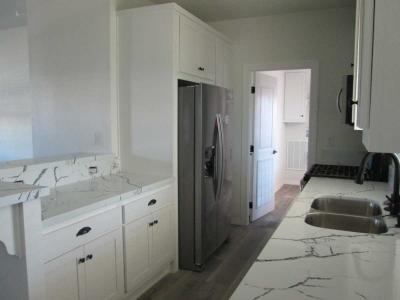 Photo 5 of 19 of home located at 25000 Hawkbryn Ave Newhall, CA 91321