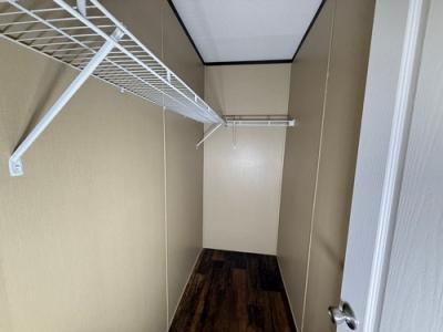 Photo 5 of 11 of home located at 10638 Greenridge Rd Conroe, TX 77303