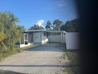 Photo 2 of 20 of home located at 4918 14th St. W. #O-6 Bradenton, FL 34207