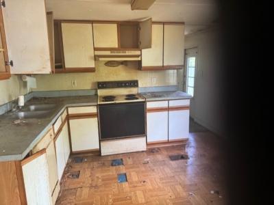Photo 5 of 20 of home located at 4918 14th St. W. #O-6 Bradenton, FL 34207