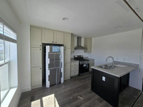 2025 Clayton - Buckeye AZ Ramones Manufactured Home