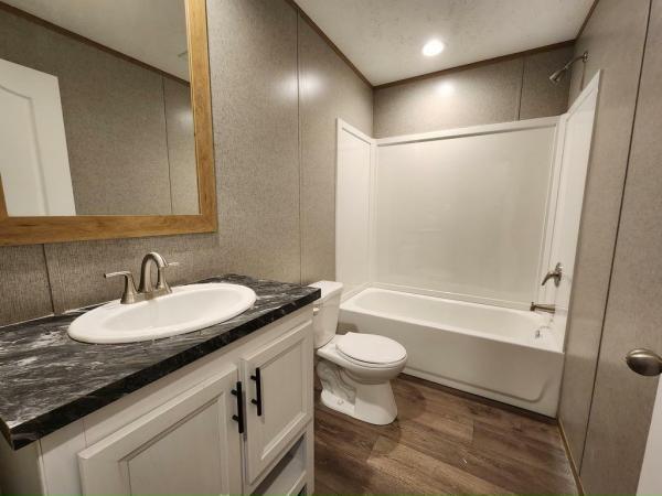 2022 Clayton - Waycross Pinecrest Mobile Home