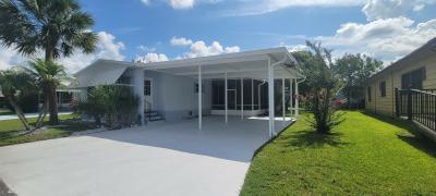 Photo 2 of 19 of home located at 5523 R.d. Avenue Orlando, FL 32822