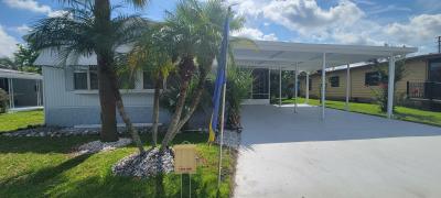 Photo 3 of 19 of home located at 5523 R.d. Avenue Orlando, FL 32822