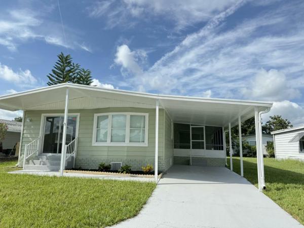 Photo 1 of 2 of home located at 307 Delray Dr. Oviedo, FL 32765