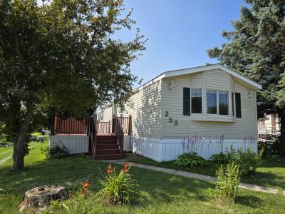 Photo 1 of 11 of home located at 255 W Heather Ct Highland, MI 48357