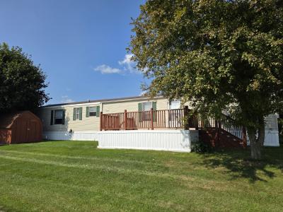 Photo 2 of 11 of home located at 255 W Heather Ct Highland, MI 48357