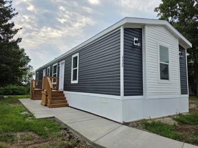 Mobile Home at 2224 Maclaren Dr Highland, MI 48357