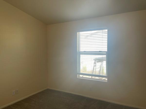 2002 Fleetwood 4513B Mobile Home