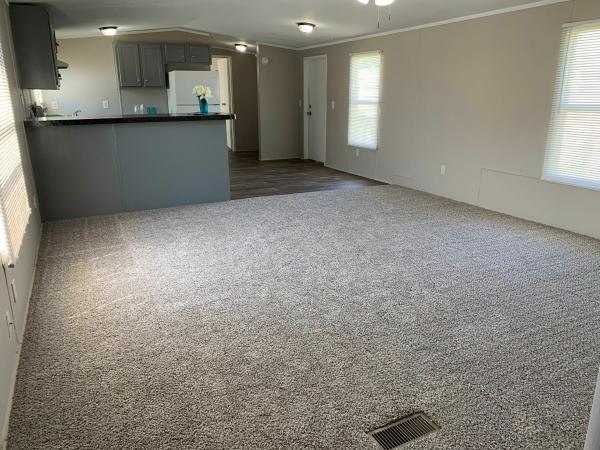 2004 Clayton Homes Inc Mobile Home For Sale