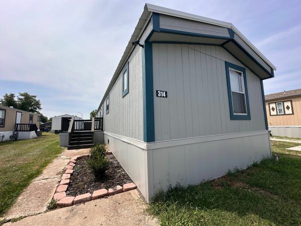 1997 Clayton Homes Inc Mobile Home For Sale