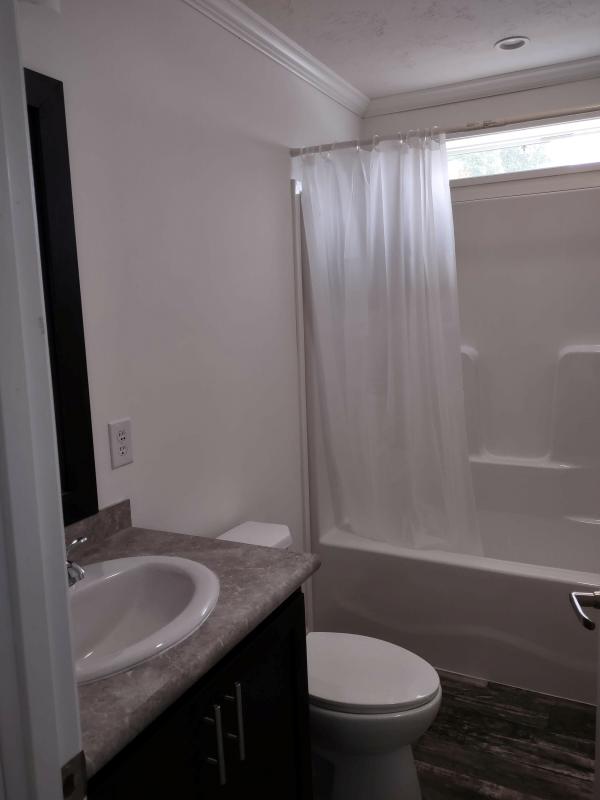 2025 Skyline 297
 22SPC16763AH13  Home