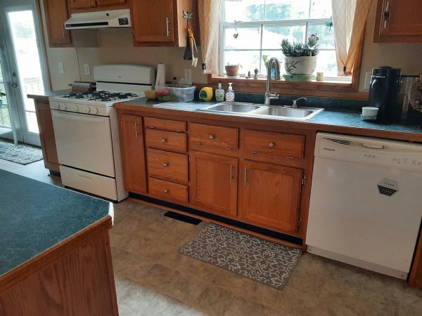 1996 Friendship 73  Home