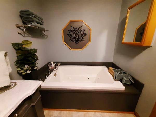 1996 Friendship 73  Home