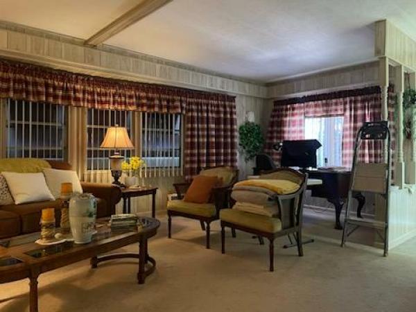 1980 IMPE HS Mobile Home