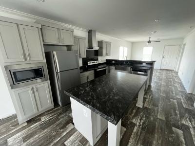 Photo 4 of 9 of home located at 565 Split Rail Parkway Kyle, TX 78640
