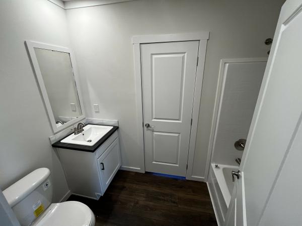 2025 Clayton 32LKS28523DH25 Mobile Home