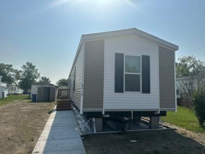 Mobile Home at 8514 Chanel Ct Newport, MI 48166