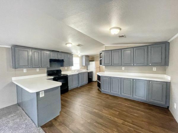 Photo 1 of 2 of home located at 13501 S E 29th Street #28 Choctaw, OK 73020