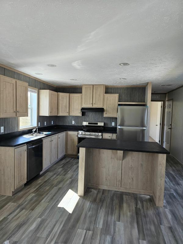 Photo 1 of 2 of home located at 5112 N Fairmount Street #261 Davenport, IA 52806