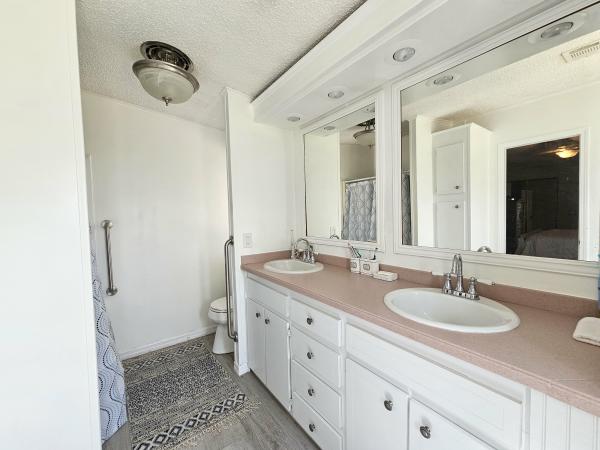 1988 Glen FLFLH791A/B07513GL Mobile Home