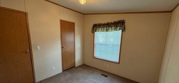 2004 Fleetwood Mobile Home