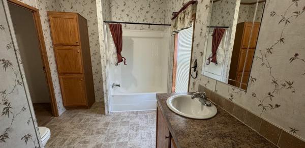 2004 Fleetwood Mobile Home