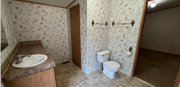 2004 Fleetwood Mobile Home