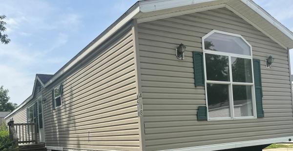 1996 Four Seasons Housing Mobile Home For Sale