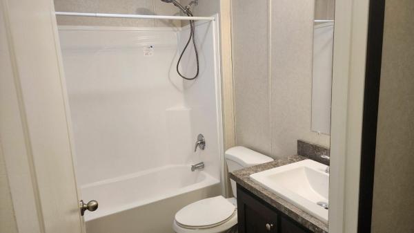 2021 Clayton Homes Inc Pulse Mobile Home