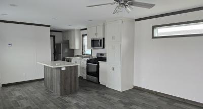 Mobile Home at 122 Pinehurst Dr Lot Pin-122 West Des Moines, IA 50265