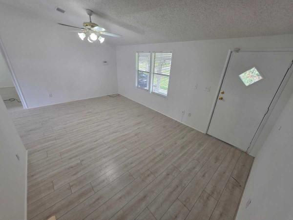 1997 Fleetwood Heri Mobile Home