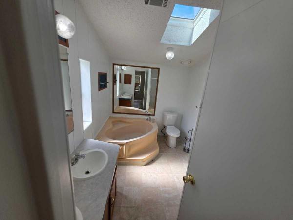 1997 Fleetwood Heri Mobile Home