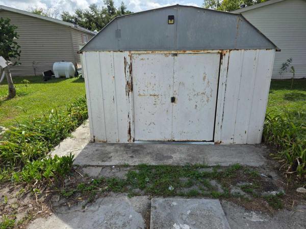 1997 Fleetwood Heri Mobile Home