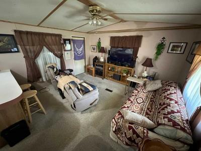 Photo 5 of 10 of home located at 2 Pearl Dr Eustis, FL 32726